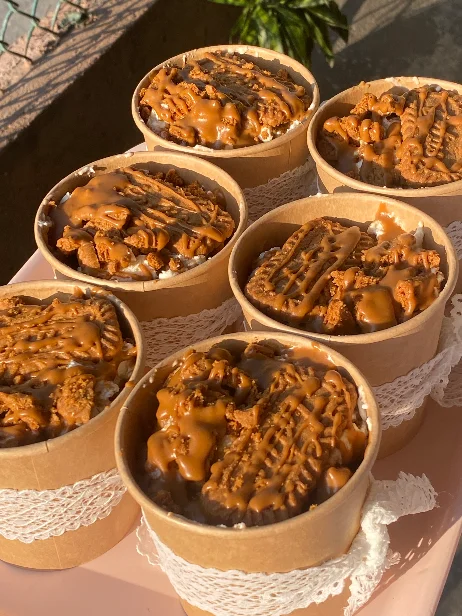 Biscoffanana, Biscoff spread drizzle with a whole Lotus biscuit on top